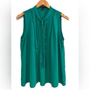 Banana Republic Factory Women’s Green Sleeveless Tie Top Size Medium